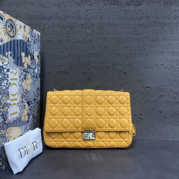 妃鱼/迪奥/95新/包包/市场价29700/250119XZ0028