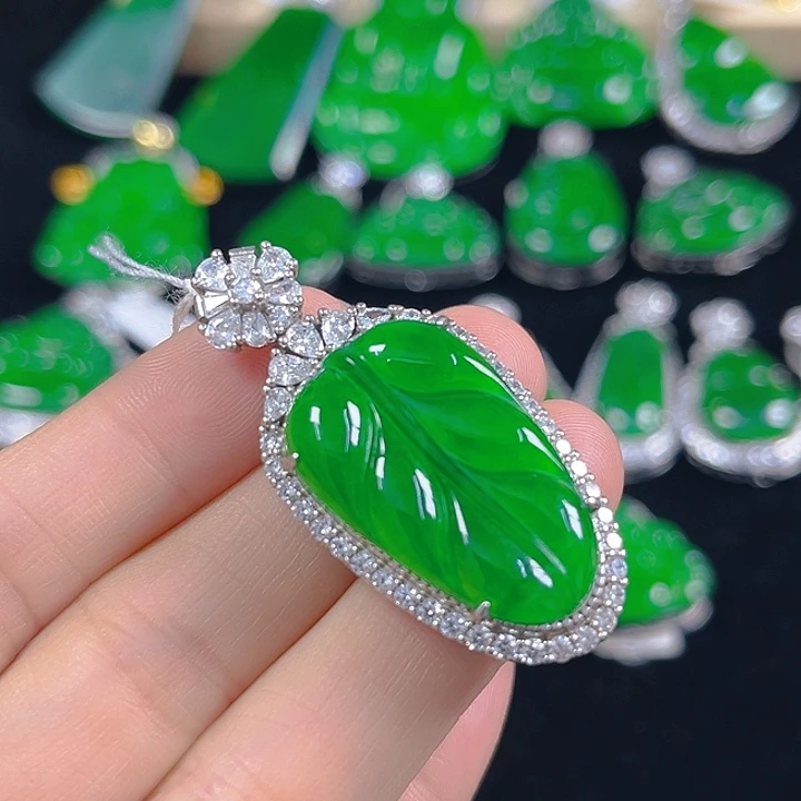 翡翠银S925镶嵌吊坠(不含链)