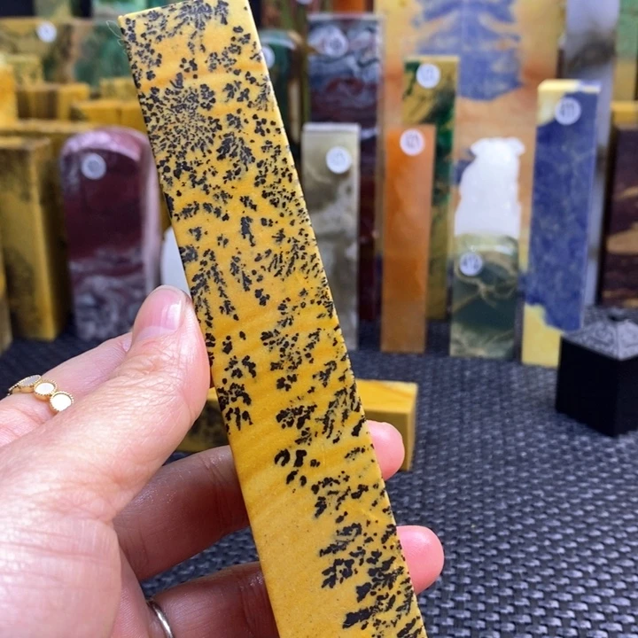 江西石玩**志青田石印章石