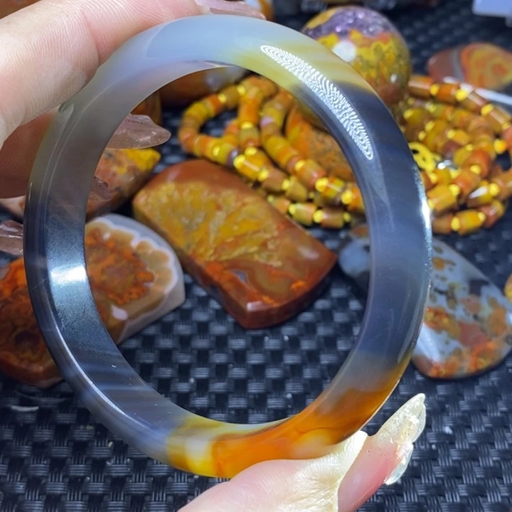 玛瑙/玉髓颈饰未镶嵌天*