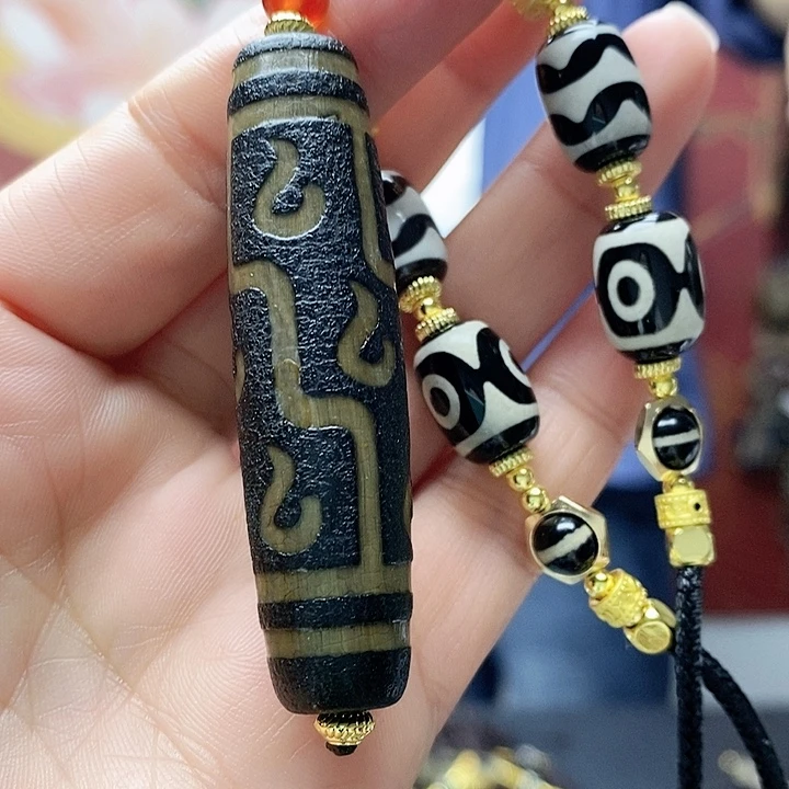 玛瑙/玉髓颈饰合金