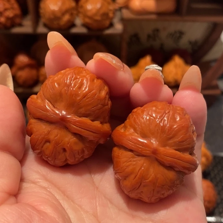 文玩核桃吊坠35平谷元宝0115