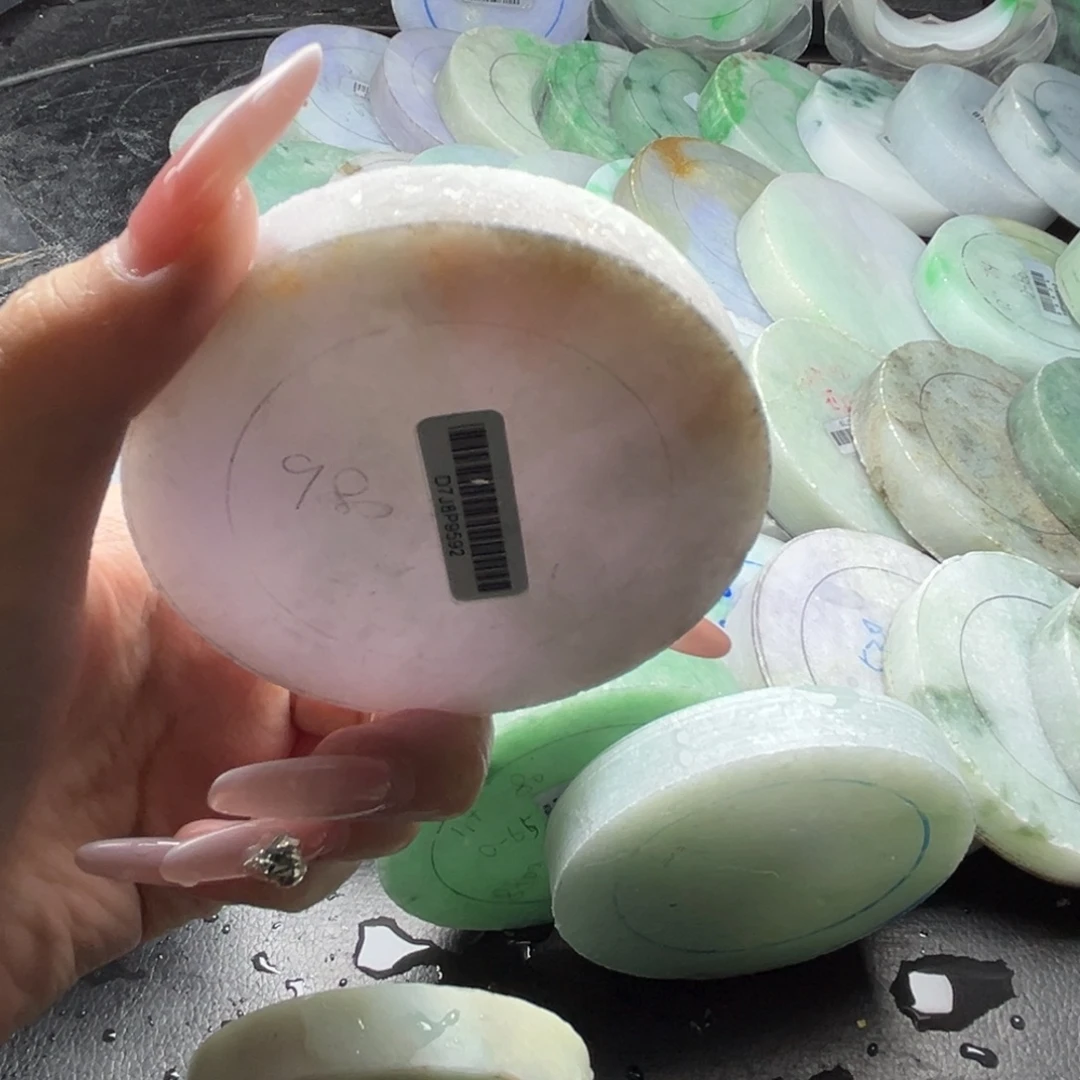 定制翡翠未镶嵌天然