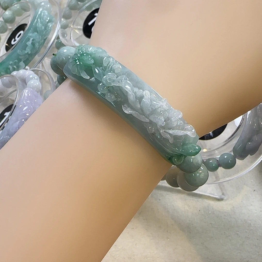 翡翠未镶嵌颈饰手牌5458