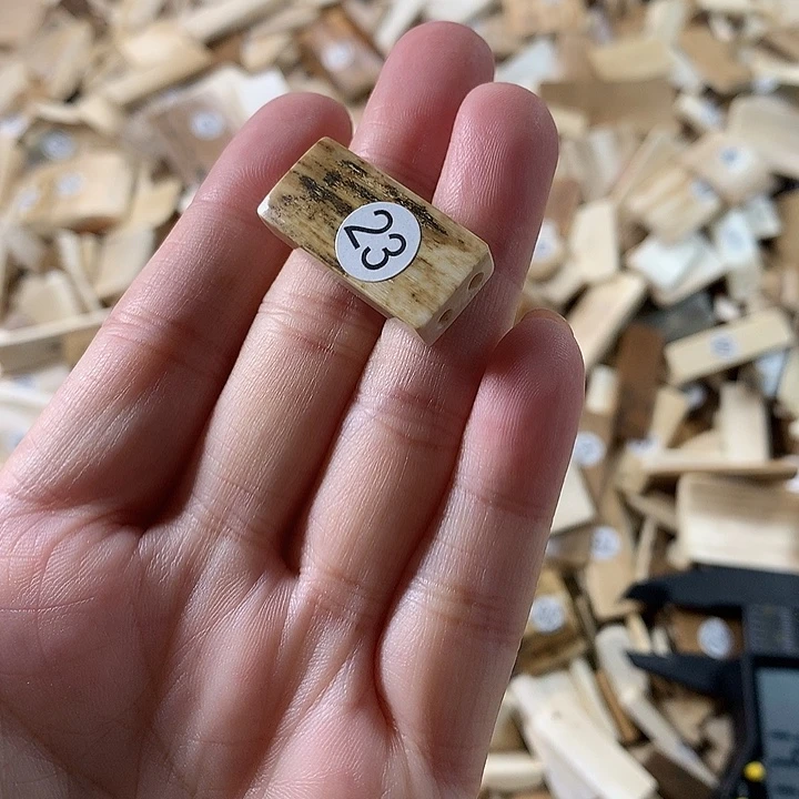 泥塑不打孔联系客服