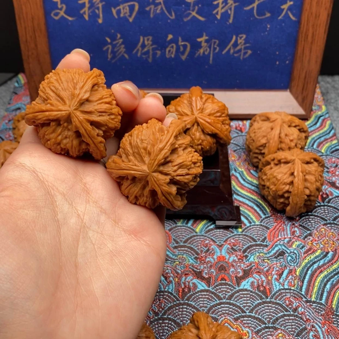 【闪购商品】?*白狮子111111111