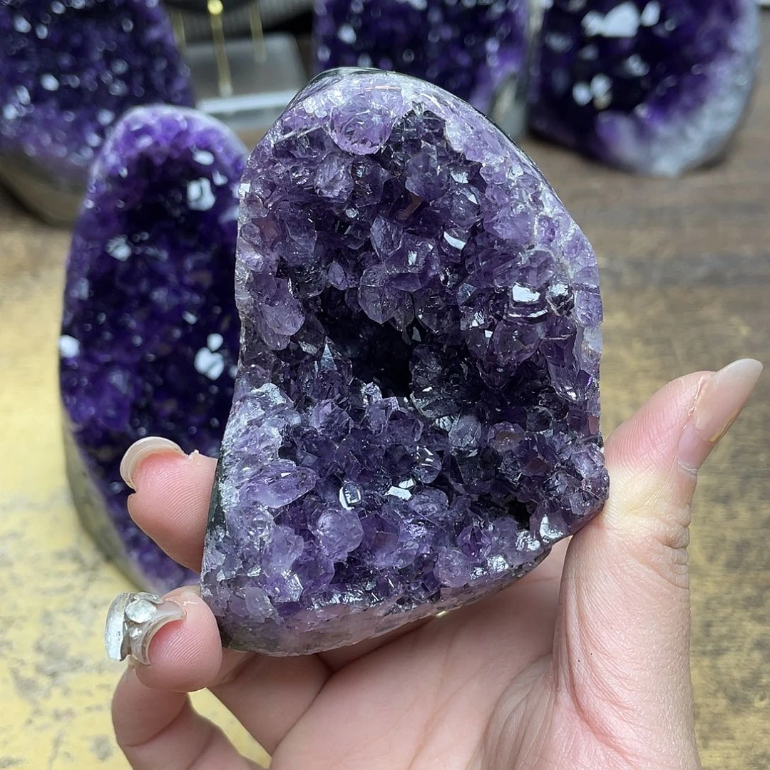 紫晶大型摆件（非配饰）未镶嵌