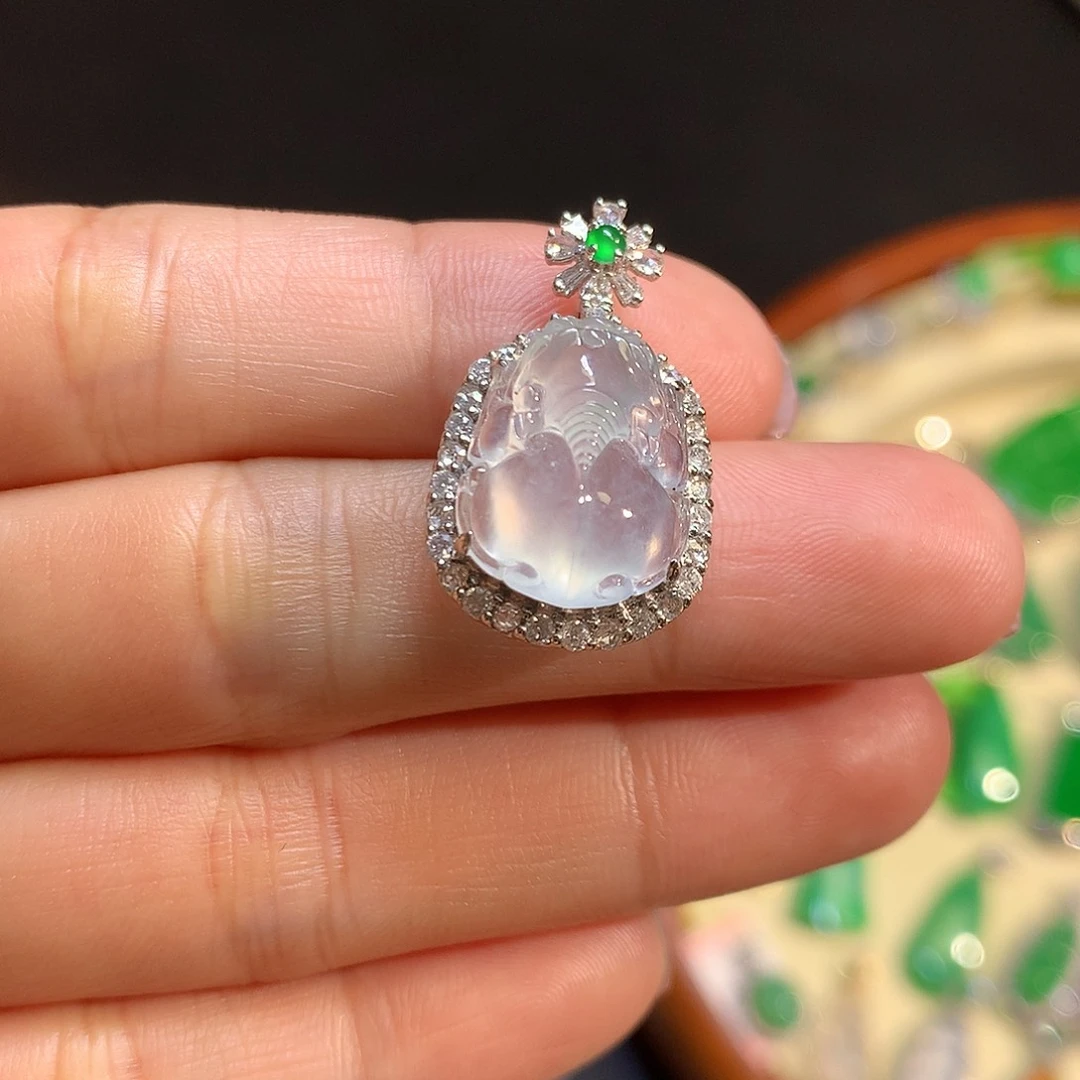 翡翠吊坠(不含链)18K金镶嵌