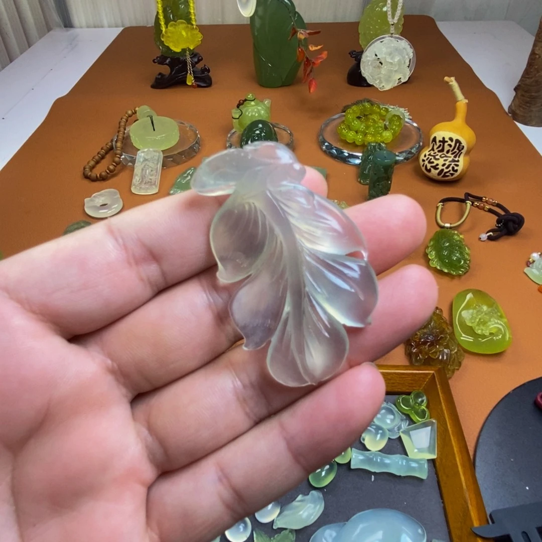 蛇纹石玉合金颈饰