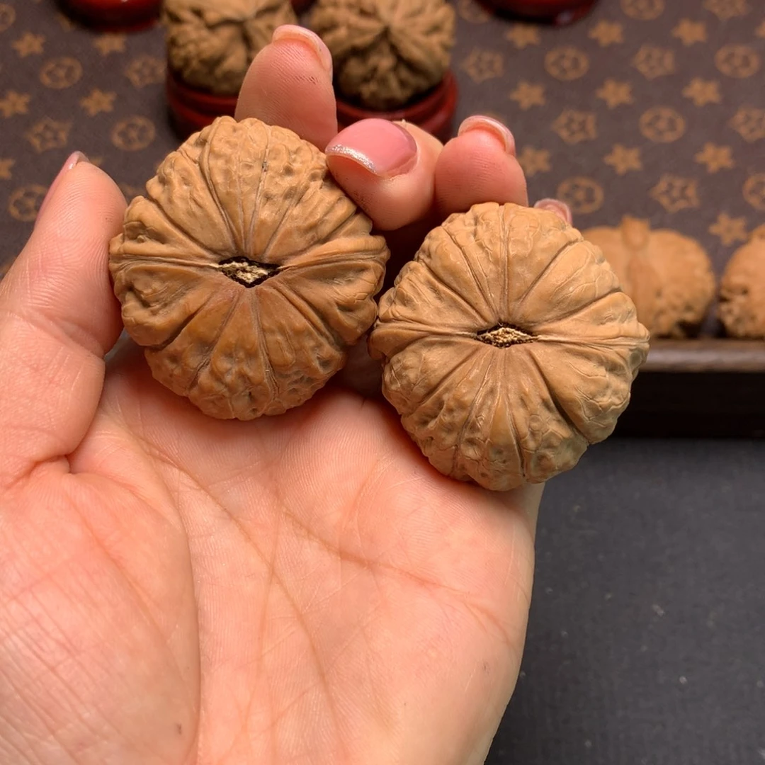 文玩核桃吊坠大****绘反油南瓜