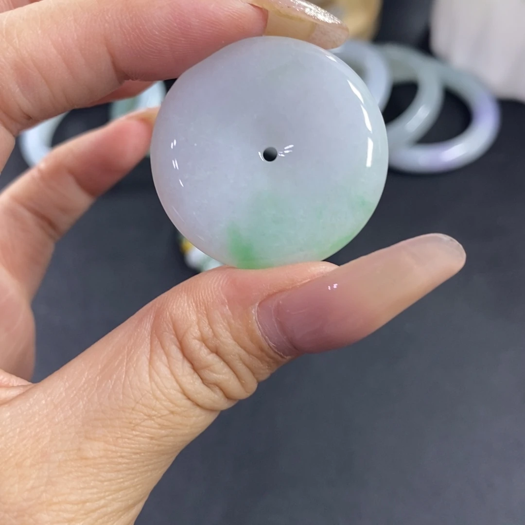 翡翠未镶嵌颈饰天然翡翠