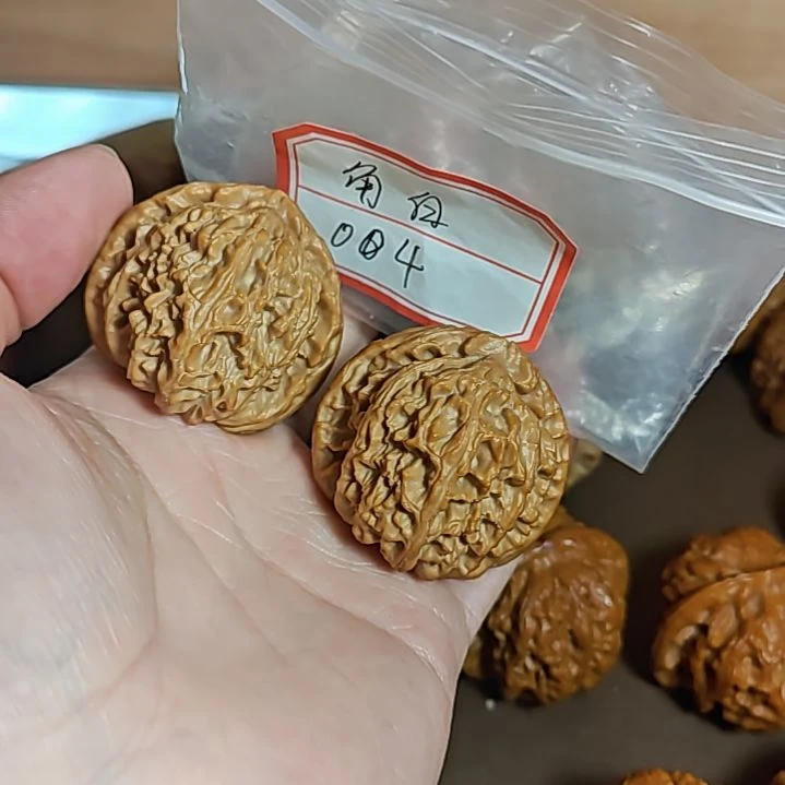 橄榄核吊坠40+全品三角白狮子头