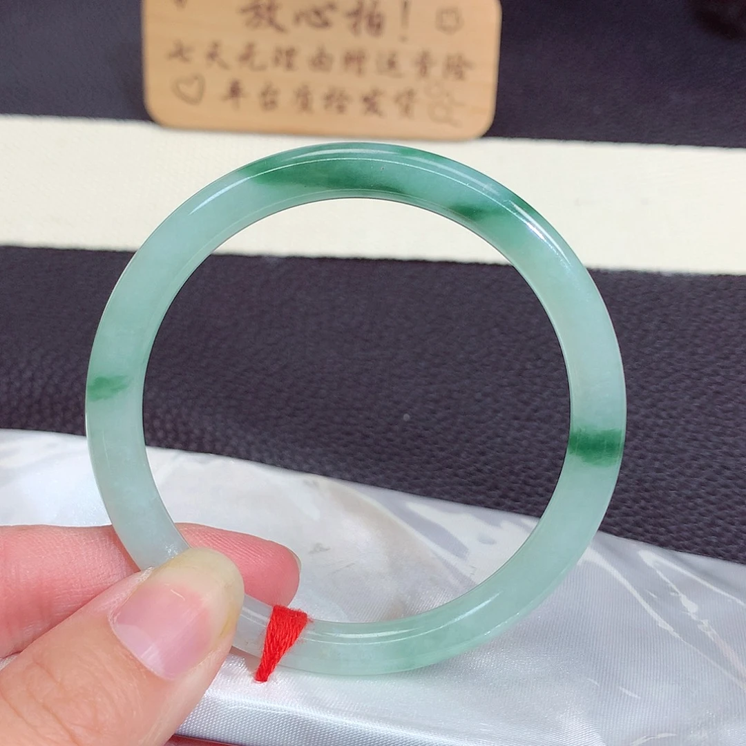 翡翠未镶嵌手镯520