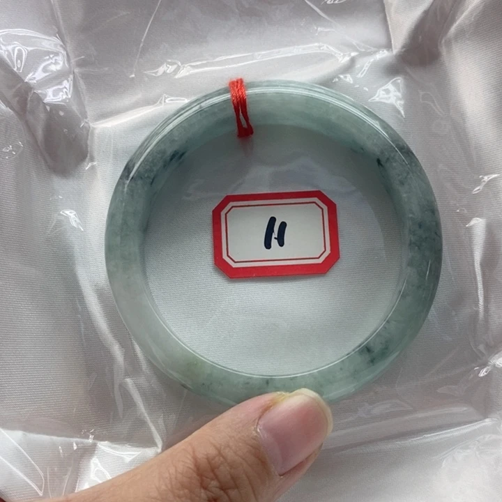 翡翠未镶嵌手镯翡翠