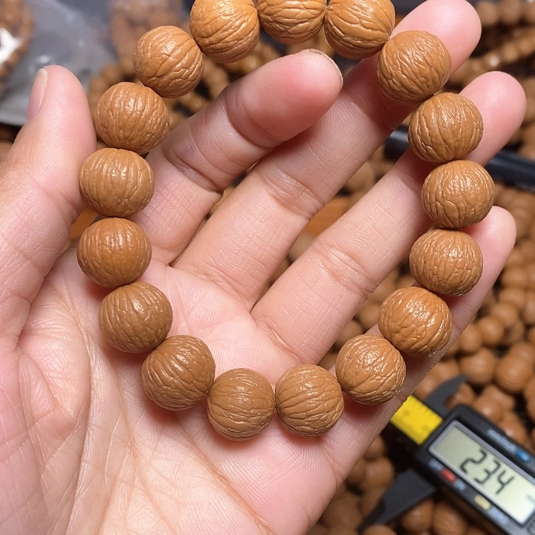 猴头核桃吊坠风**姚凤羽1.45