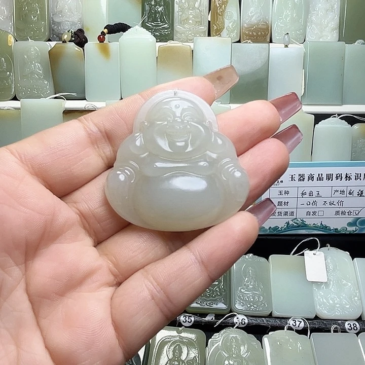 颈饰未镶嵌和田玉