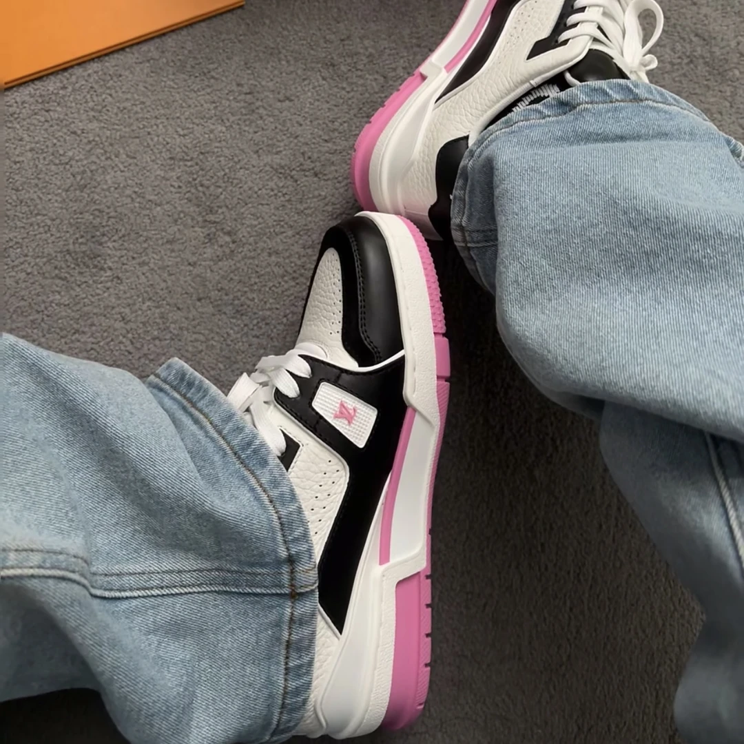 未使用 LouisVuitton/路易威登 黑➕粉拼色 trainer休闲运动鞋