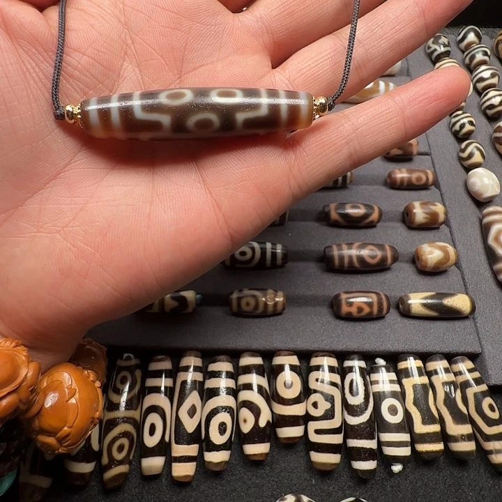 大叶紫檀（黑酸枝木类）