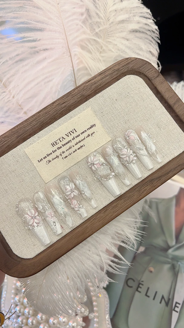 【叁与三生】张呼呼纯手工穿戴甲夏日清透美甲