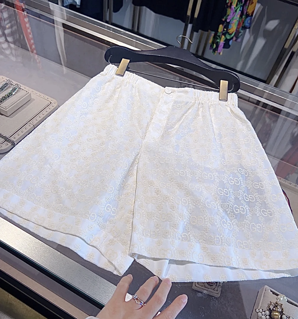 99新 GUCCI/古驰 qq零一五二 棉/聚酯纤维 满印老花短裤 36码