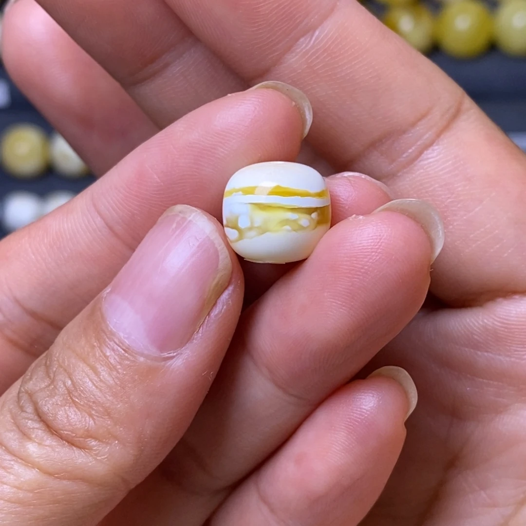 琥珀未镶嵌裸石金溶洞虎皮妖花老型11.6mm