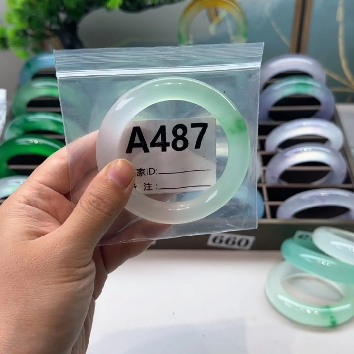 玉?时尚飘花手镯487