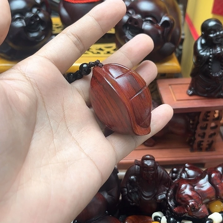 木紫檀红木雕刻富甲把件