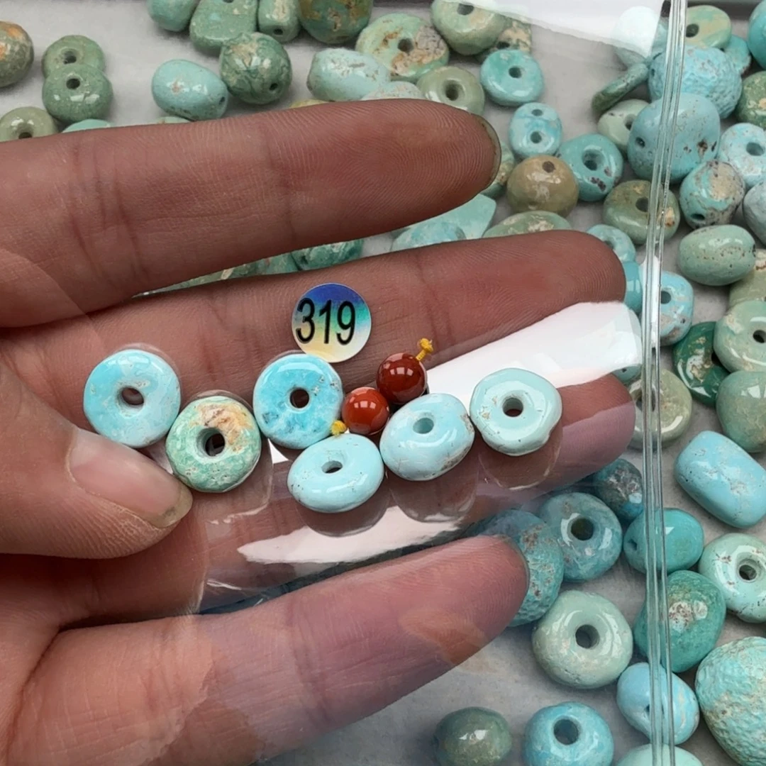 南红玛瑙未镶嵌珠宝奇石