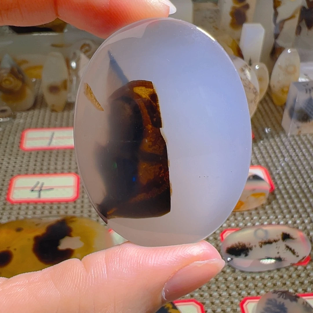 玛瑙/玉髓颈饰未镶嵌