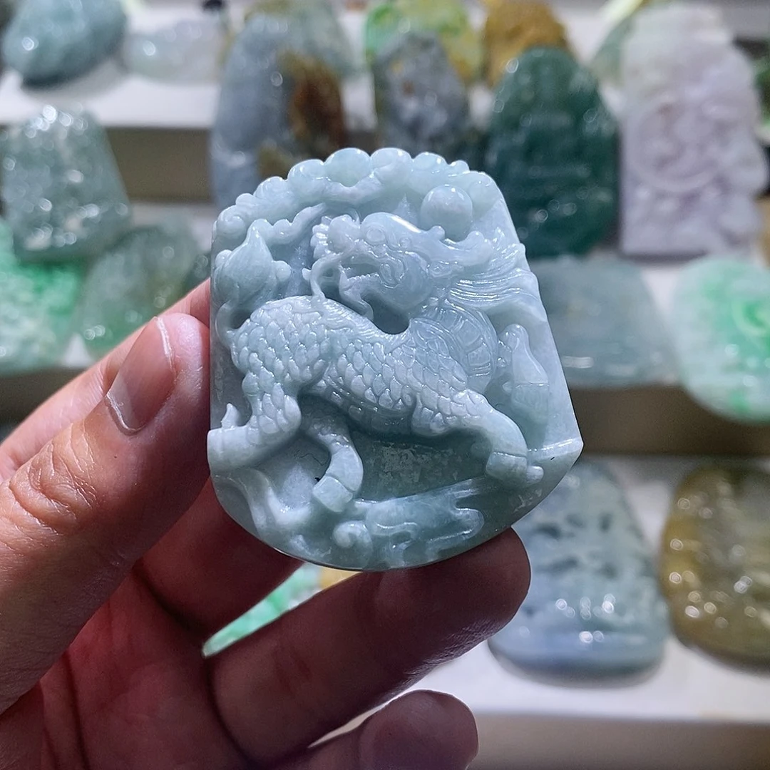 【闪购商品】翡翠颈饰未镶嵌麒麟