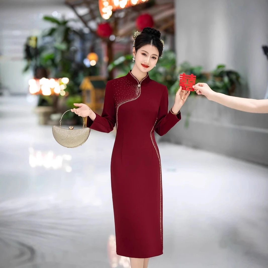 婚礼喜婆婆妈妈装婚宴礼服2025新款红色旗袍高端旗袍结婚订婚喜服