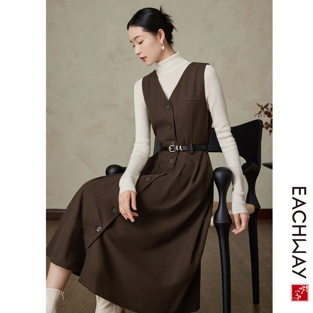 【时尚V领背心裙】复古休闲连衣裙2024秋季高级感洋气长裙女