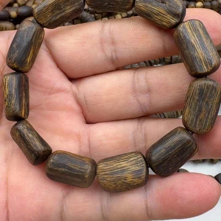 用***0沉香手串张勺子手串10克