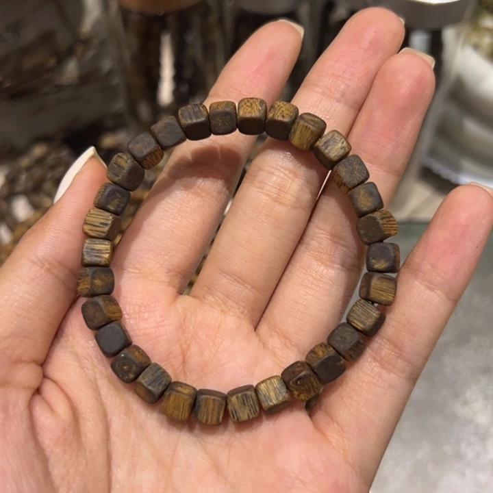 沉香碎屑沉香0.6方糖珠