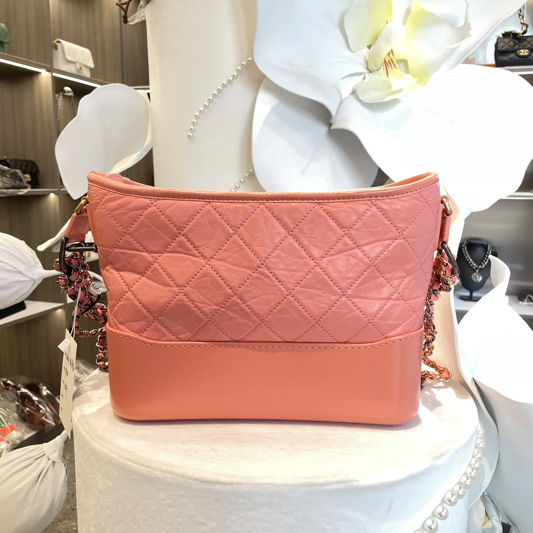 99新 Chanel/香奈儿 流浪新中号 蜜桃粉羊皮 单肩斜挎包