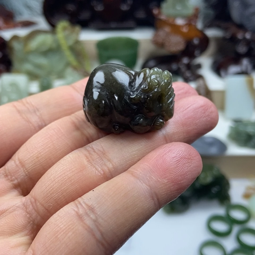【闪购商品】吊坠(不含链)未镶嵌和田玉