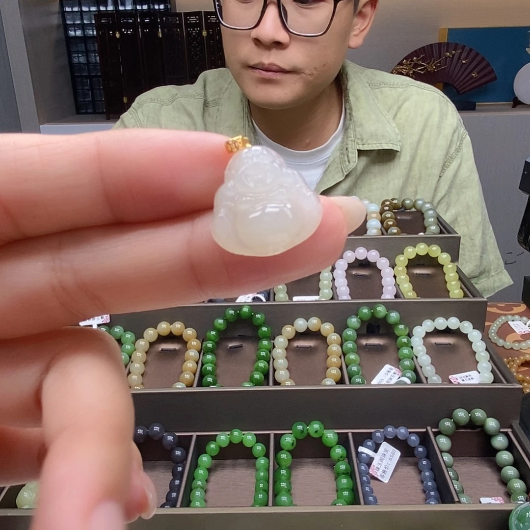18K金镶嵌手串和田玉佛公