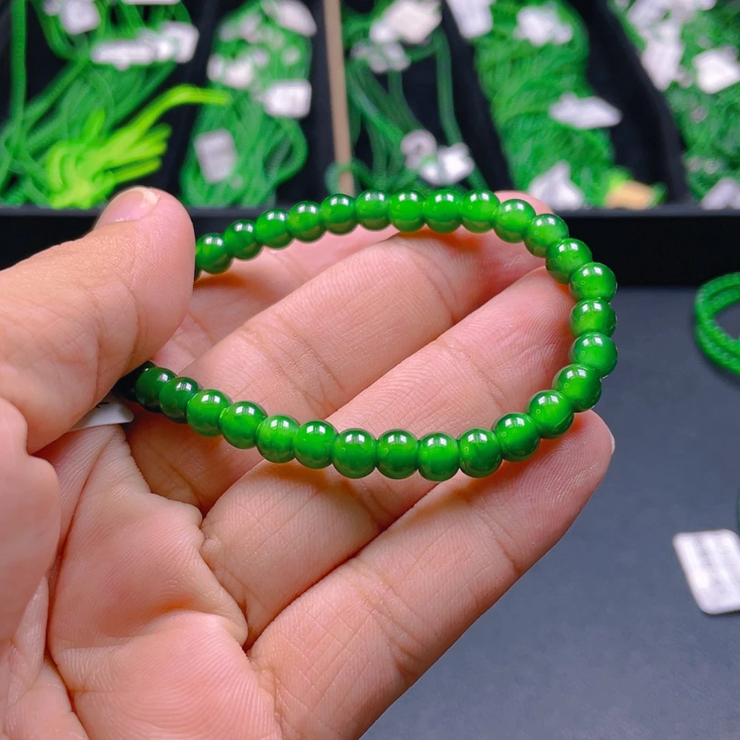 翡翠未镶嵌颈饰8888888888