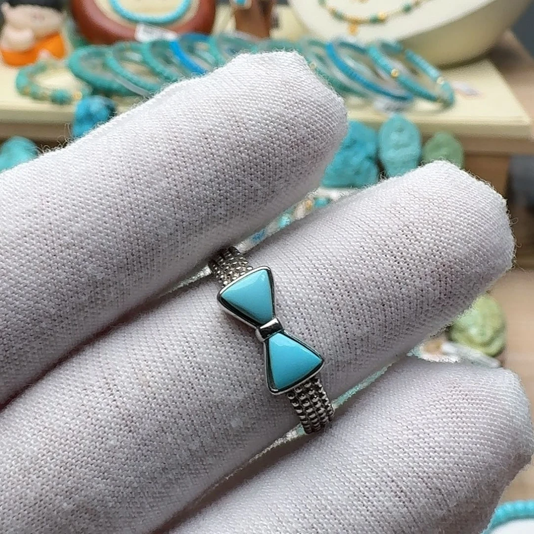 绿松石银S925镶嵌蝴蝶结戒指