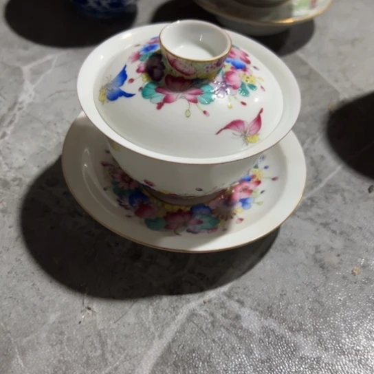 碗啊*手绘粉彩蝶恋花三才盖碗
