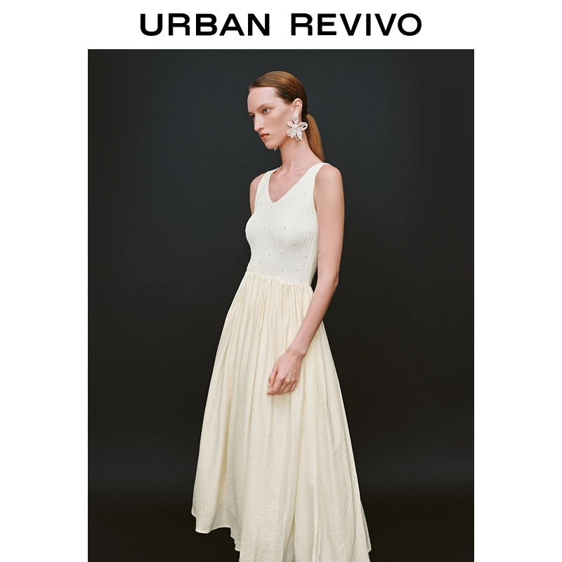 UR2025夏季新款女装法式通勤珍珠装饰针织连衣裙UWG950131