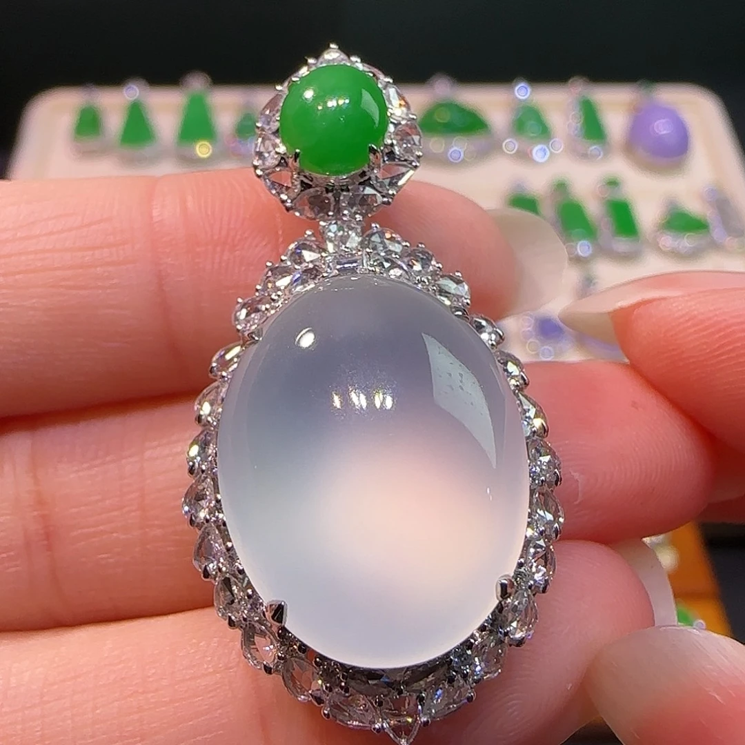 翡翠18K金镶嵌吊坠(不含链)