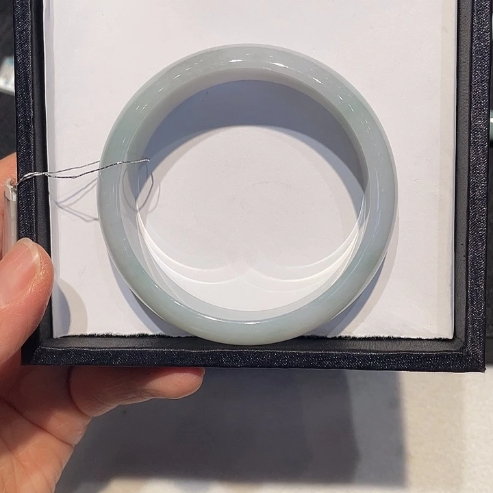 翡翠未镶嵌手镯翡翠手镯