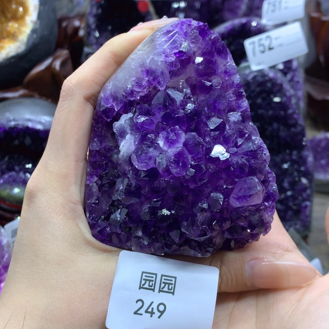 紫晶大型摆件（非配饰）未镶嵌