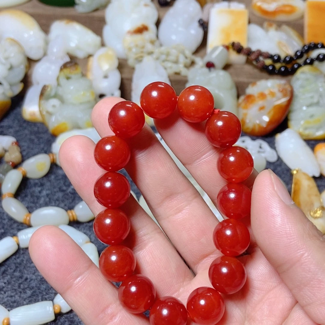 白玉菩提吊坠收藏