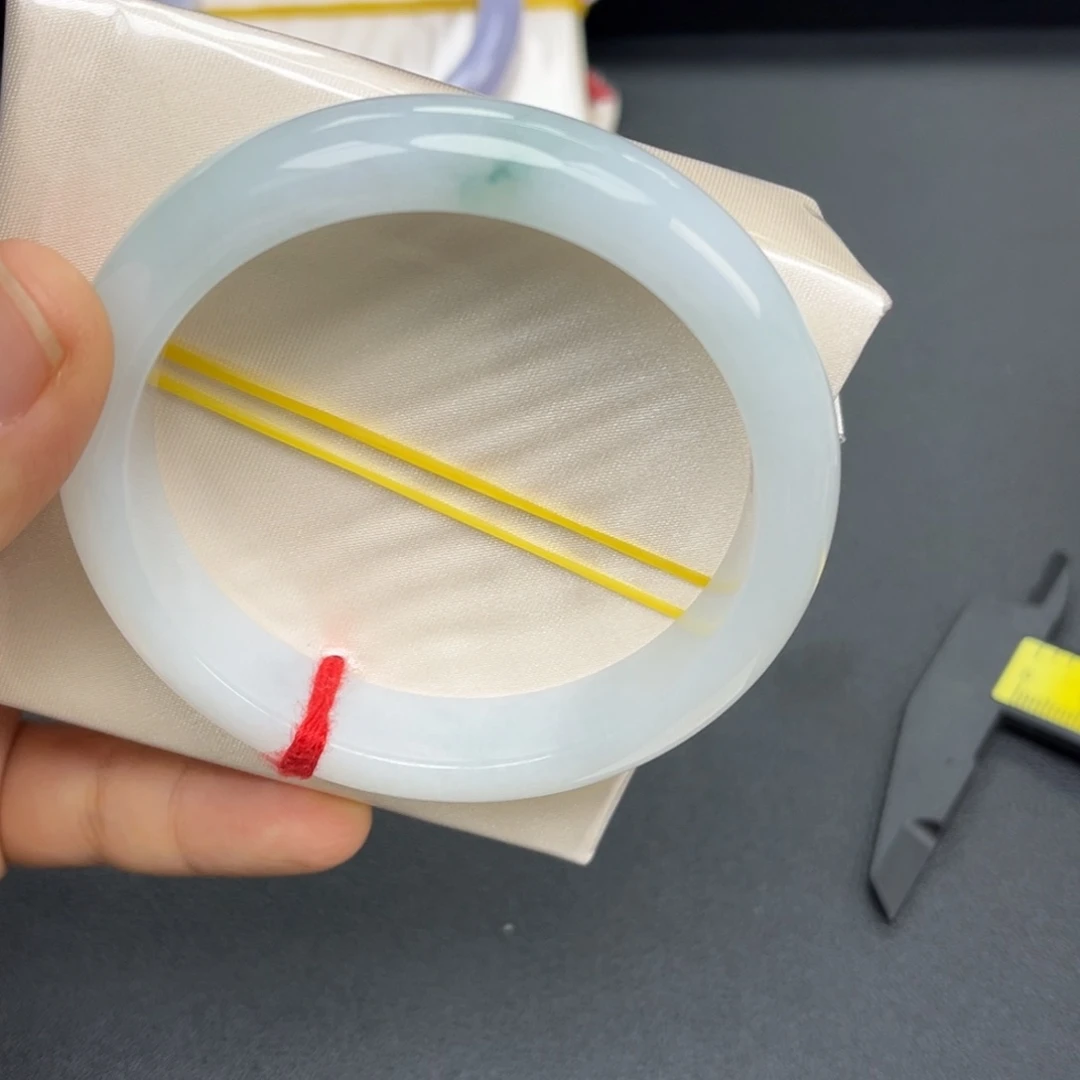 翡翠未镶嵌手镯手镯