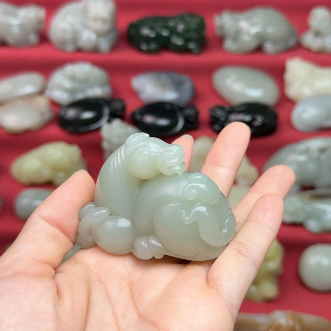 未镶嵌和田玉（糖玉）把件