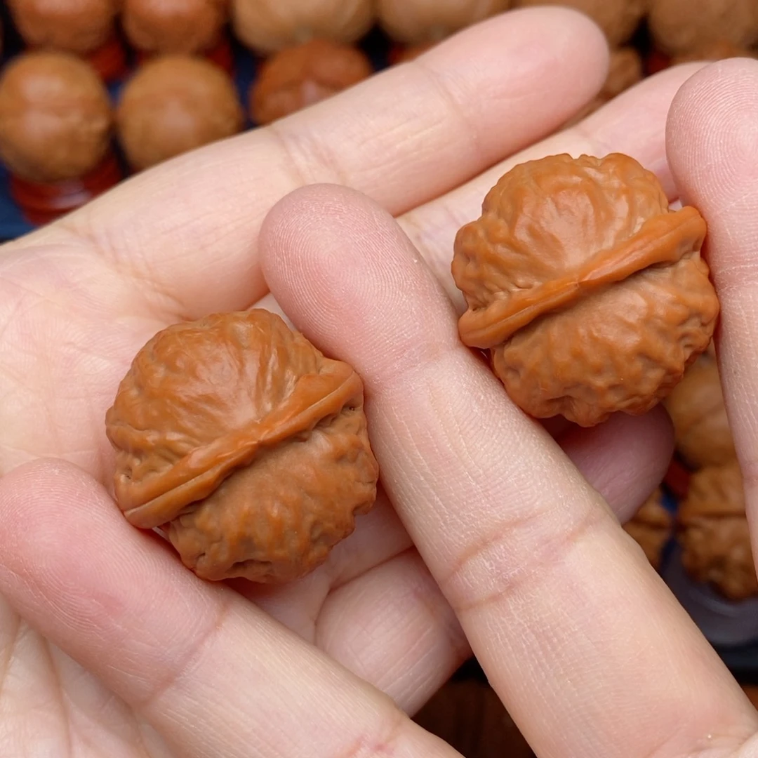 把件文玩核桃手捻精品玉石方尊
