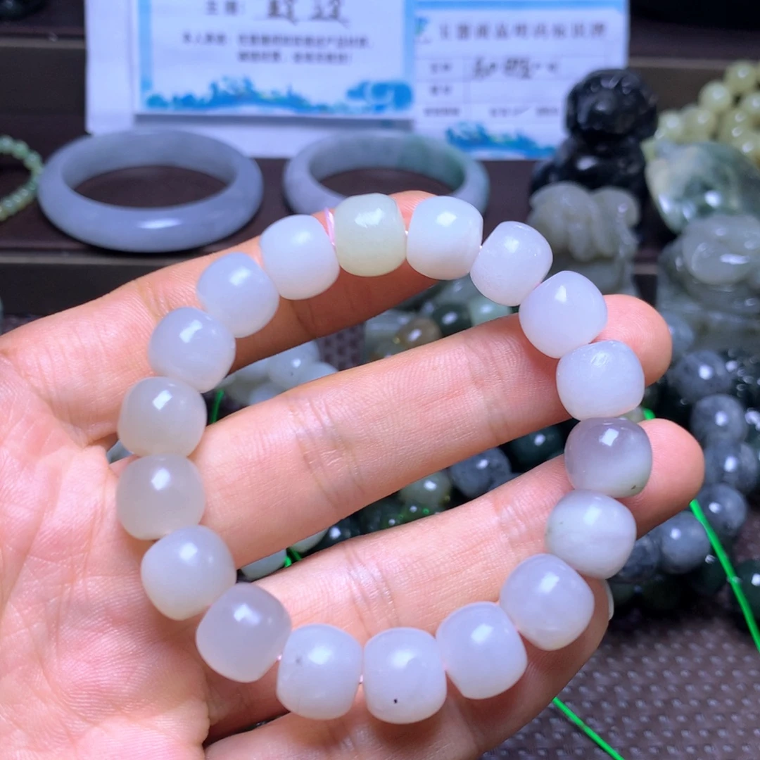 和田玉未镶嵌手串12