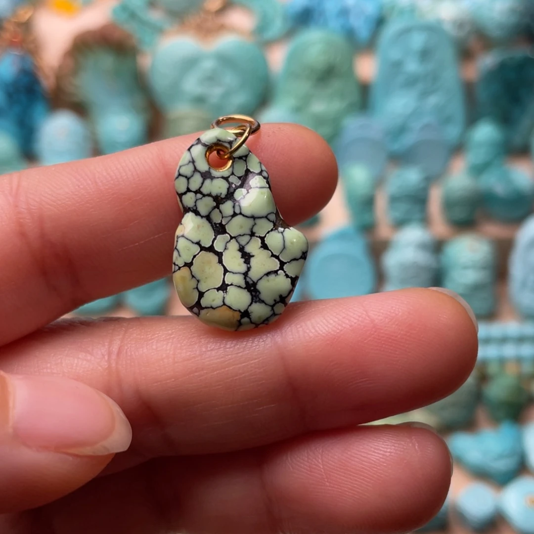 1***3绿松石未镶嵌颈饰